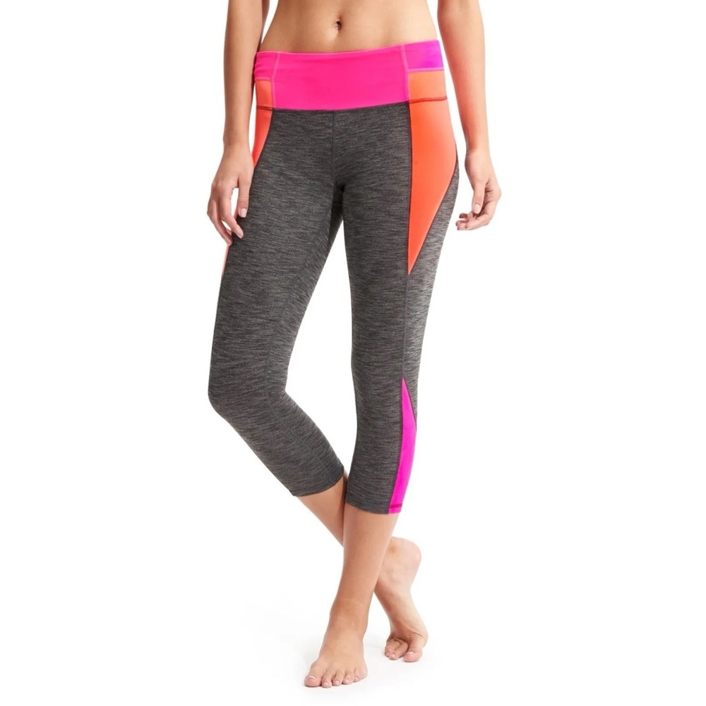 Athleta High Rise Colorblock Chaturanga Capri Charcoal Heather Women’s S